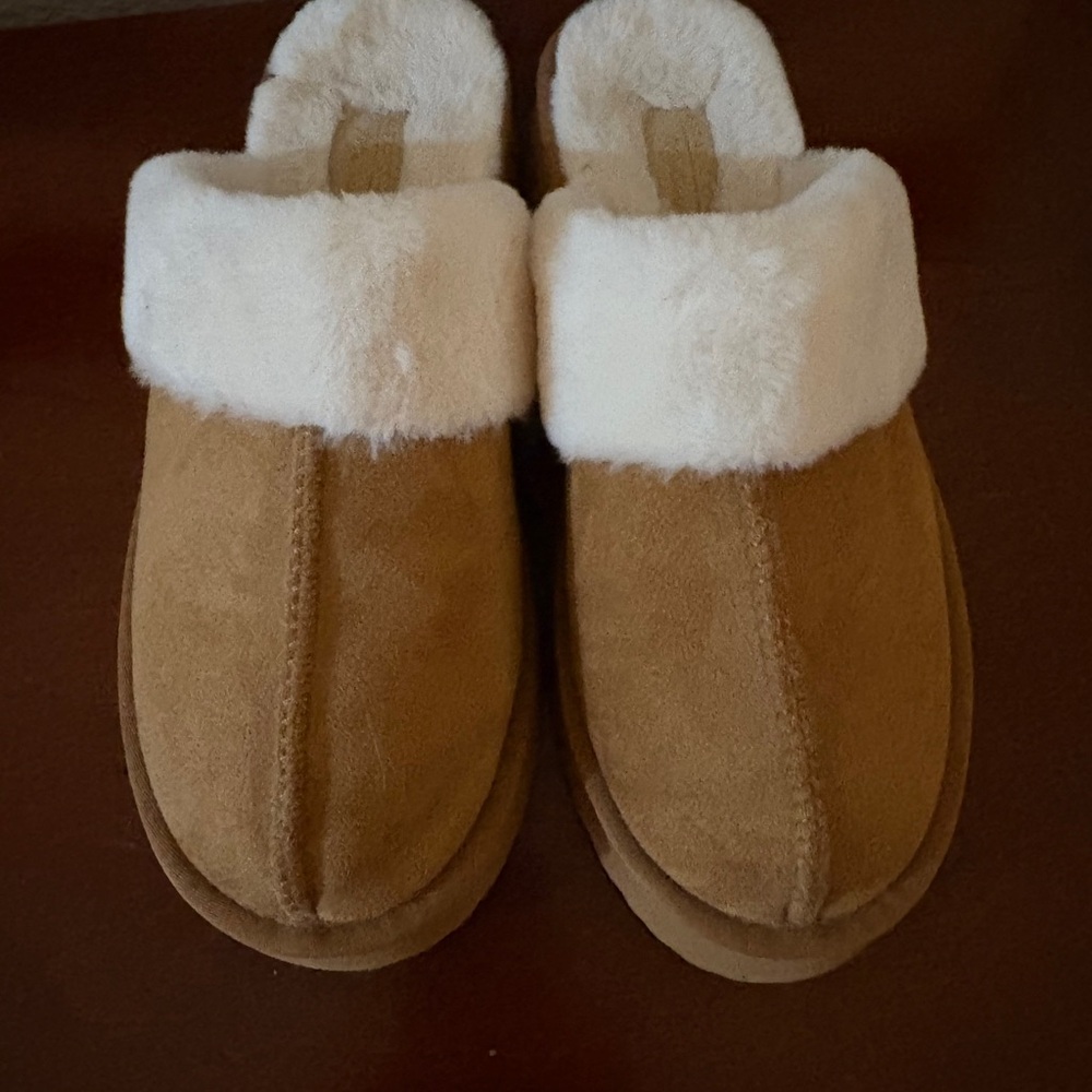Altar'd State Tan and Cream Slippers